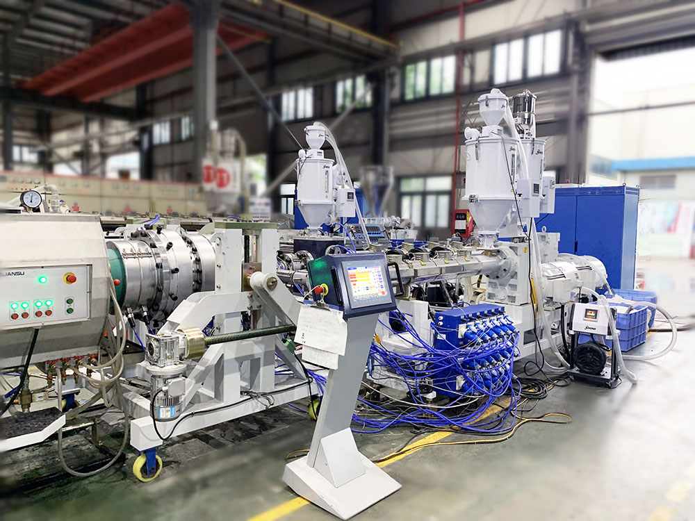 LSP-450HDPE Three-layer Pressure Pipe Production Line